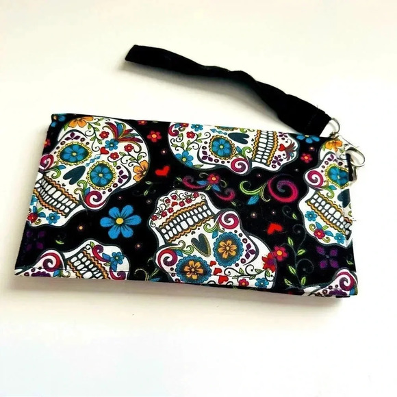 NWOT Sugar Skull Handmade Wristlet W Pockets - Picture 2 of 5